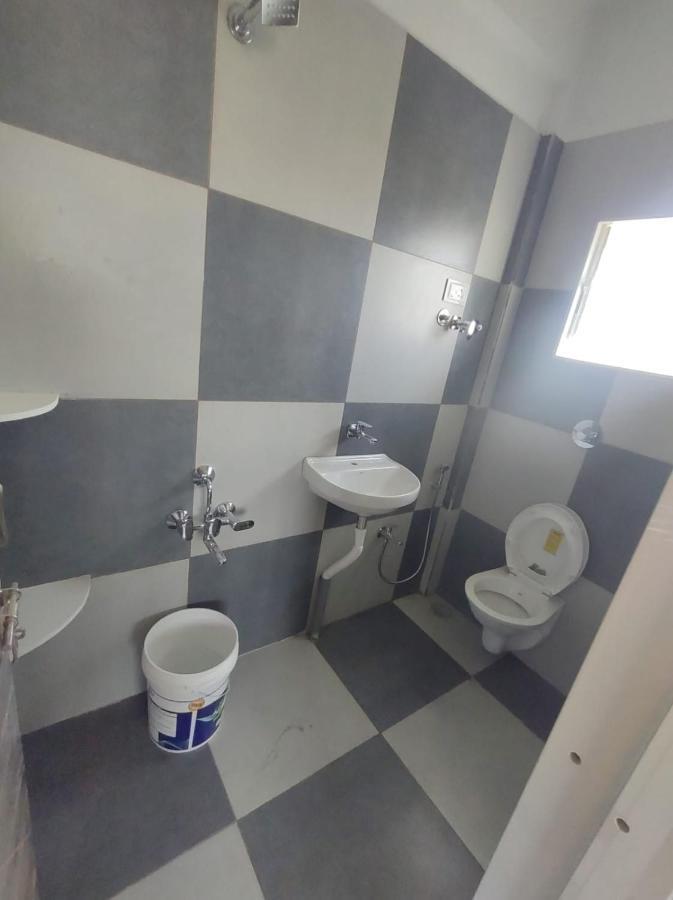 Matoshree Guesthouse Akalkot Экстерьер фото