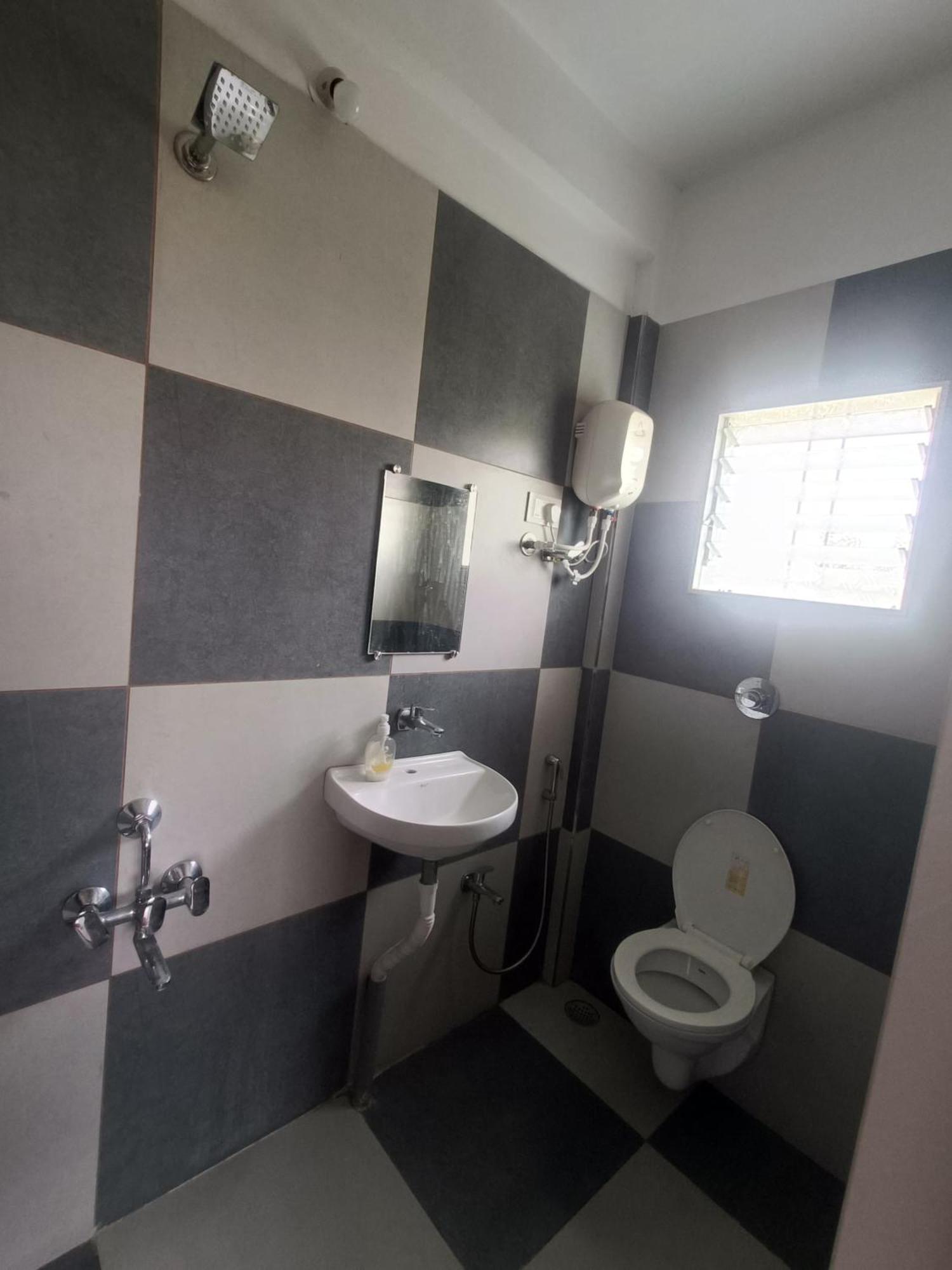 Matoshree Guesthouse Akalkot Экстерьер фото