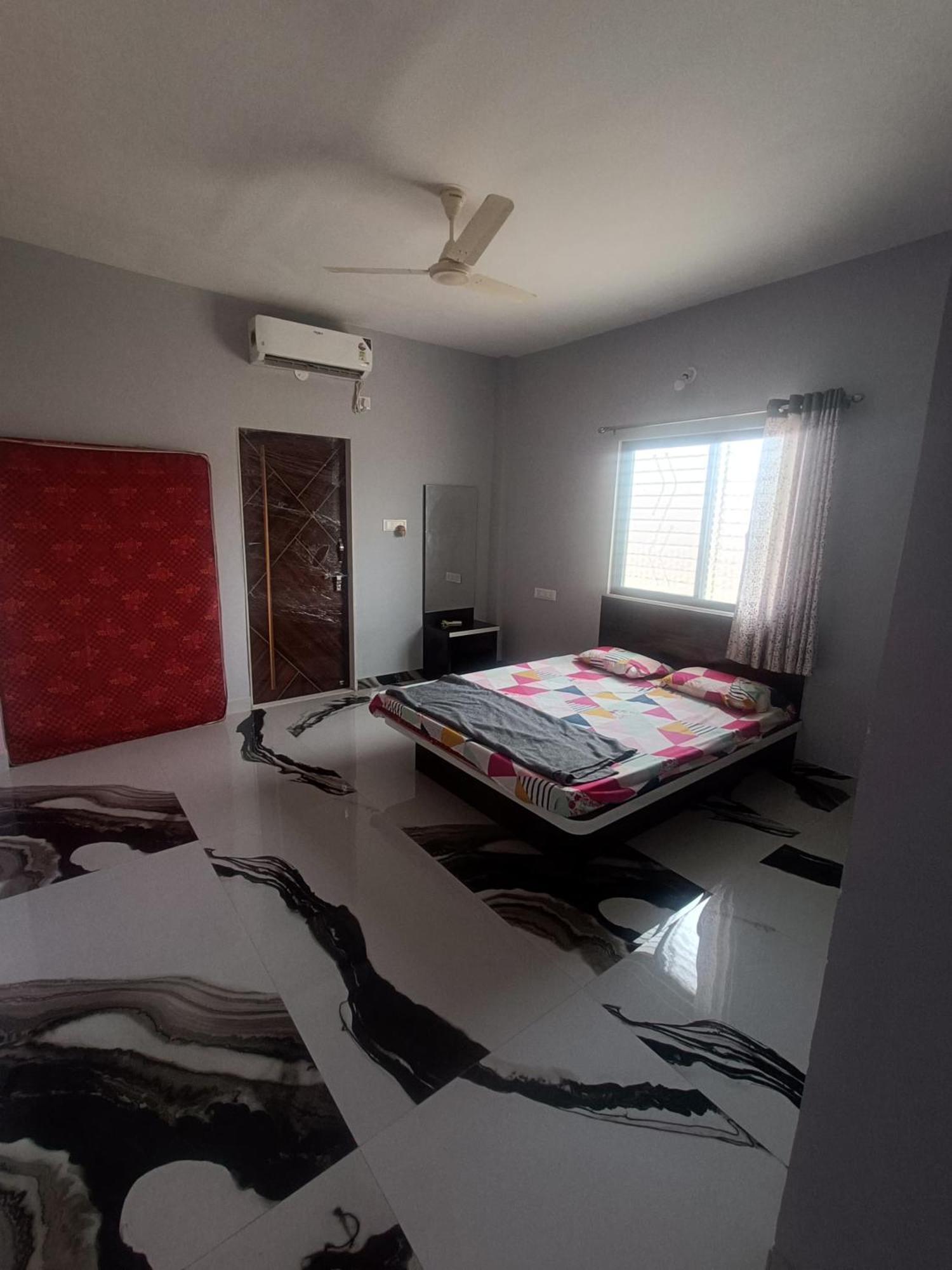Matoshree Guesthouse Akalkot Экстерьер фото